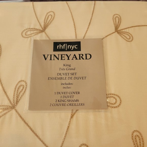Kingsize duvet cover c/w 2 pillow shams NEW - Picture 2 of 3